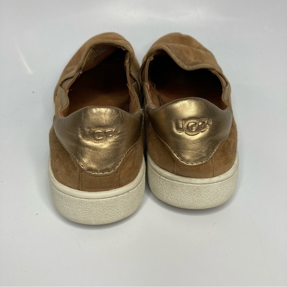 UGG suede slip on shoes size 8.5 - Picture 3 of 8